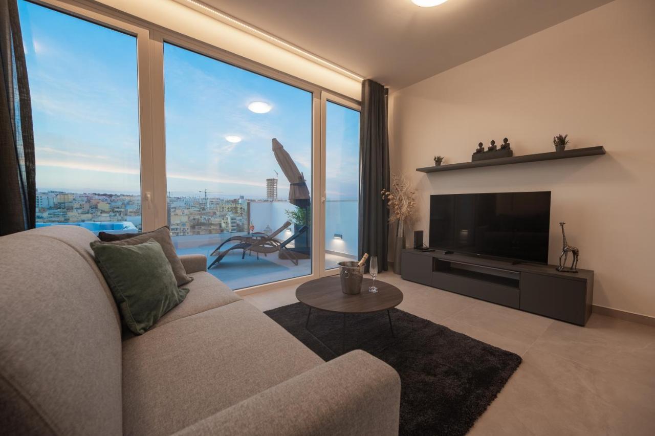 The Address Seafront Suites With Hot Tub Pieta ภายนอก รูปภาพ